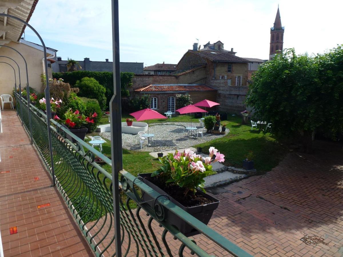 Logis Hotel L'Arche De Noe Exterior foto